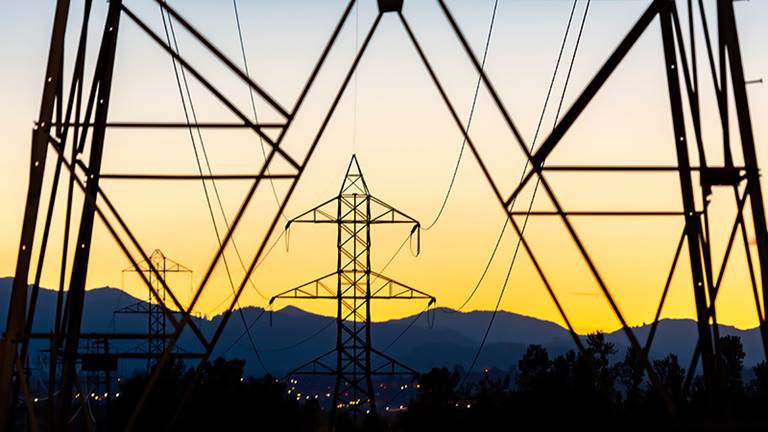 transmission-towers-community-fairview-or-jun_d-800x450